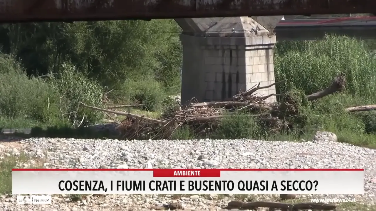 Cosenza, i fiumi Crati e Busento quasi a secco