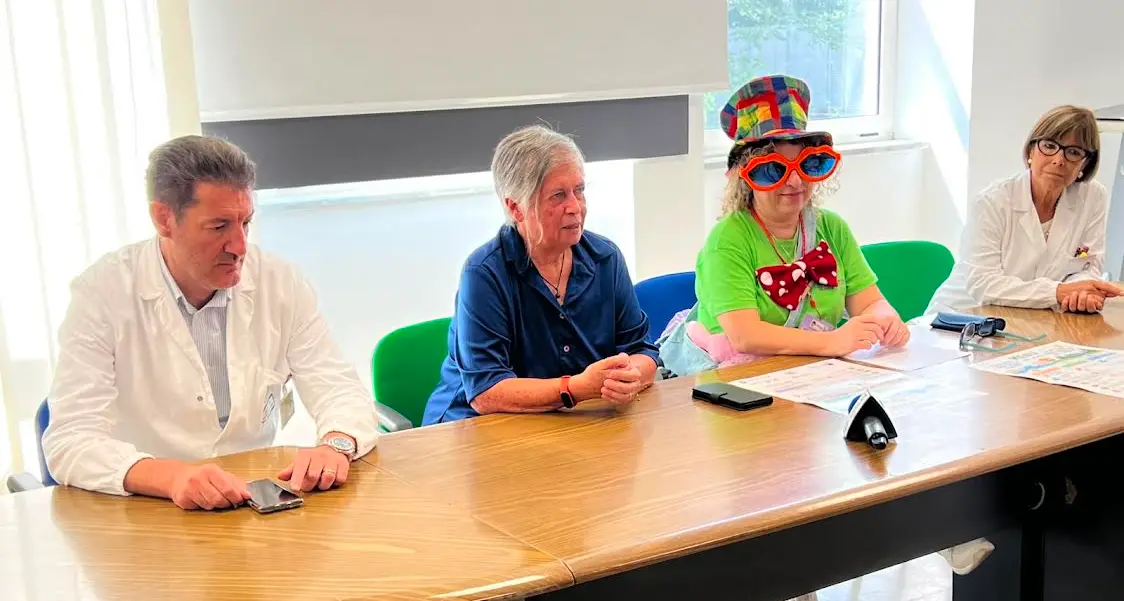 Presentati “I villaggi del sorriso”, mari e monti virtuali per i piccoli degenti del “Ciaccio”