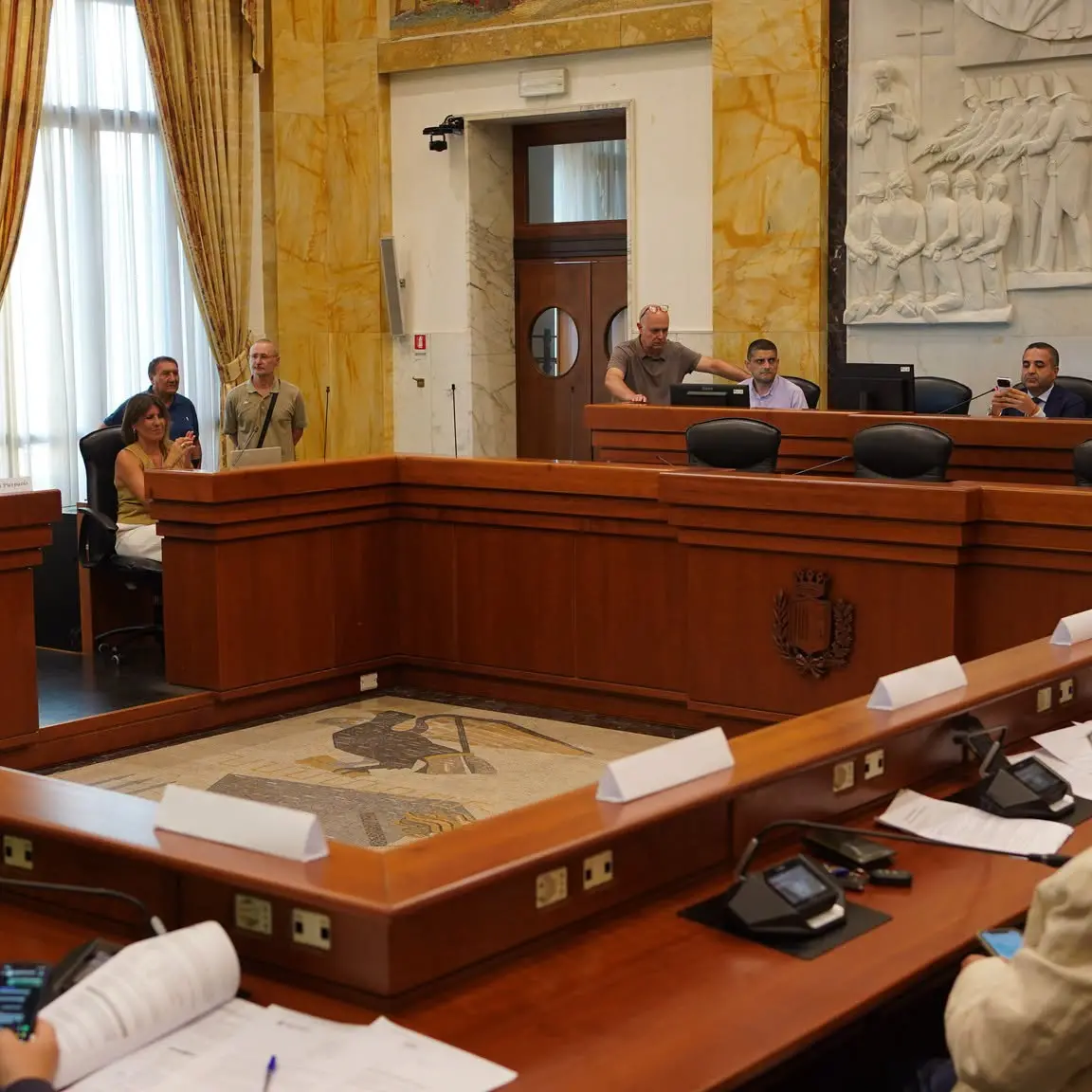 <p>Primo via libera del nuovo Consiglio metropolitano di Reggio: approvati bilancio, Servizio civile e convalida degli eletti</p>