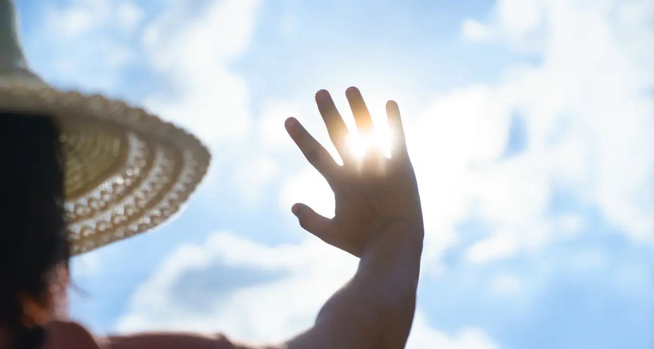 Ci sono 33 gradi ma sembrano 40,\u00A0ecco perché il caldo di oggi si sopporta sempre meno\n