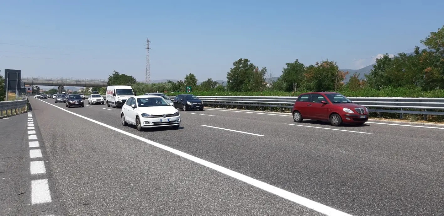 Esodo estivo, weekend da bollino nero: in Calabria sorvegliate speciali A2, 106 Jonica e Tirrena Inferiore\n
