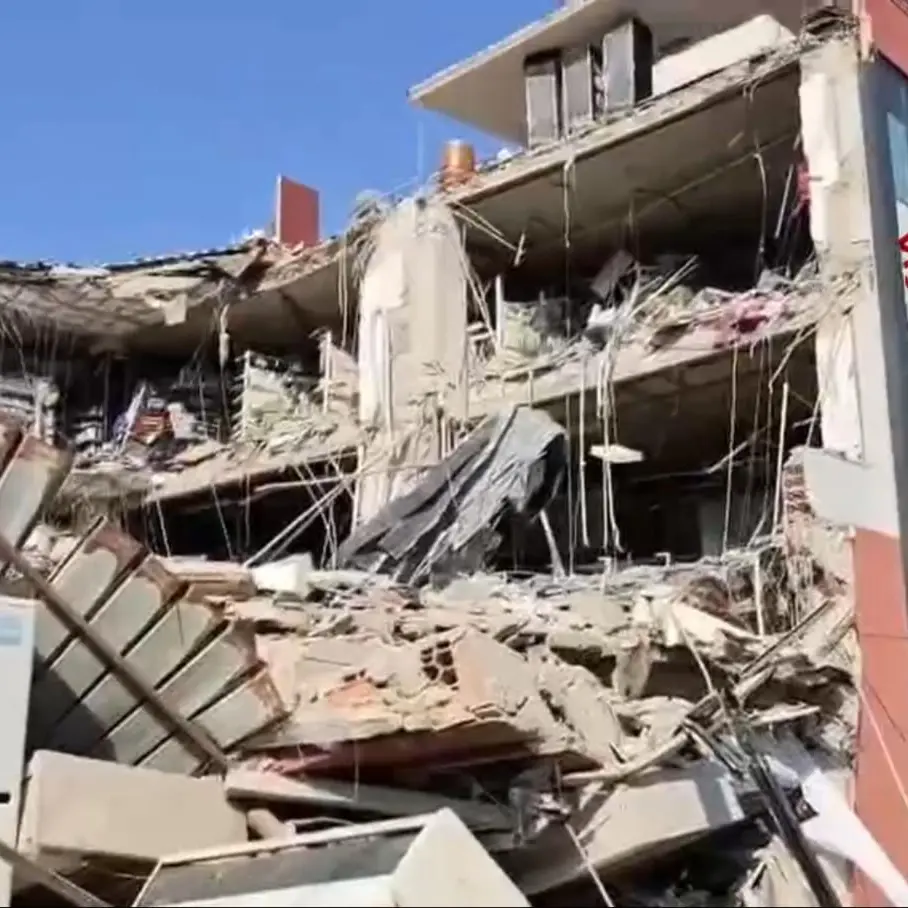Crollo a Messina: individuato un corpo senza vita sotto le macerie, continuano le ricerche degli altri 5 dispersi\n