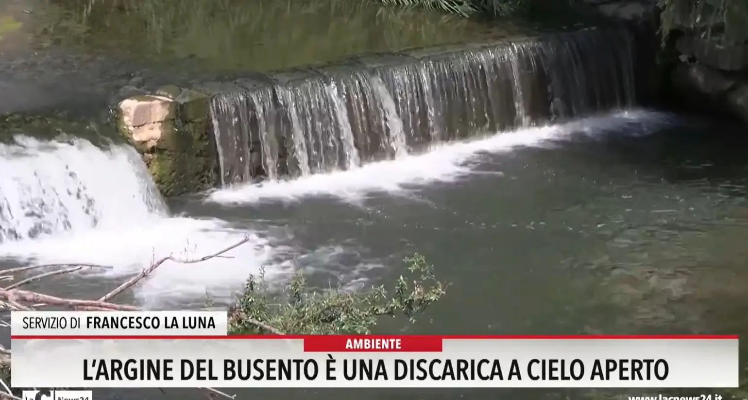 L'argine del Busento è una discarica a cielo aperto