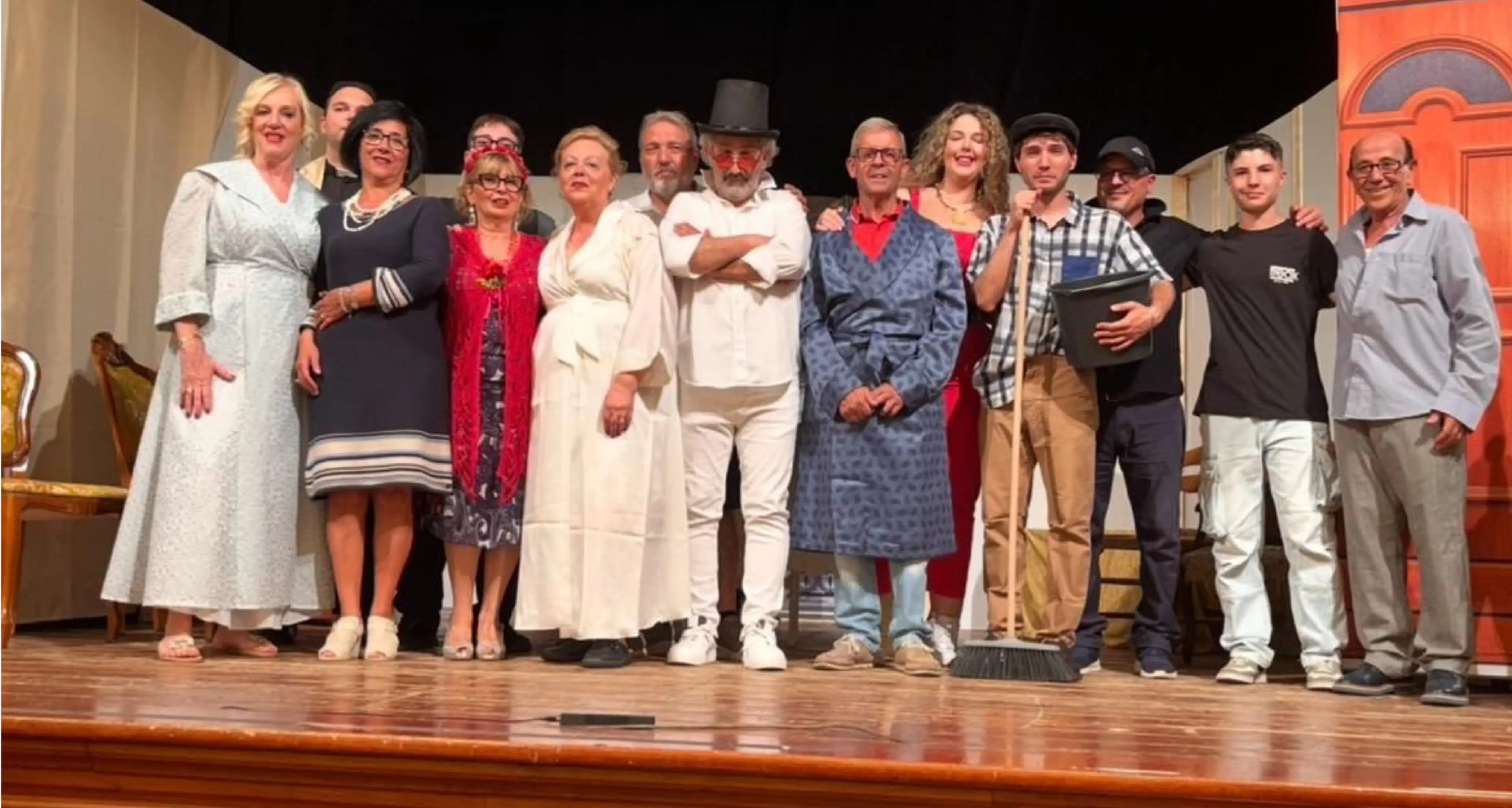 Ai Laghi di Sibari torna il teatro: la Compagnia Telys porta in scena “Il Morto è vivo”\n