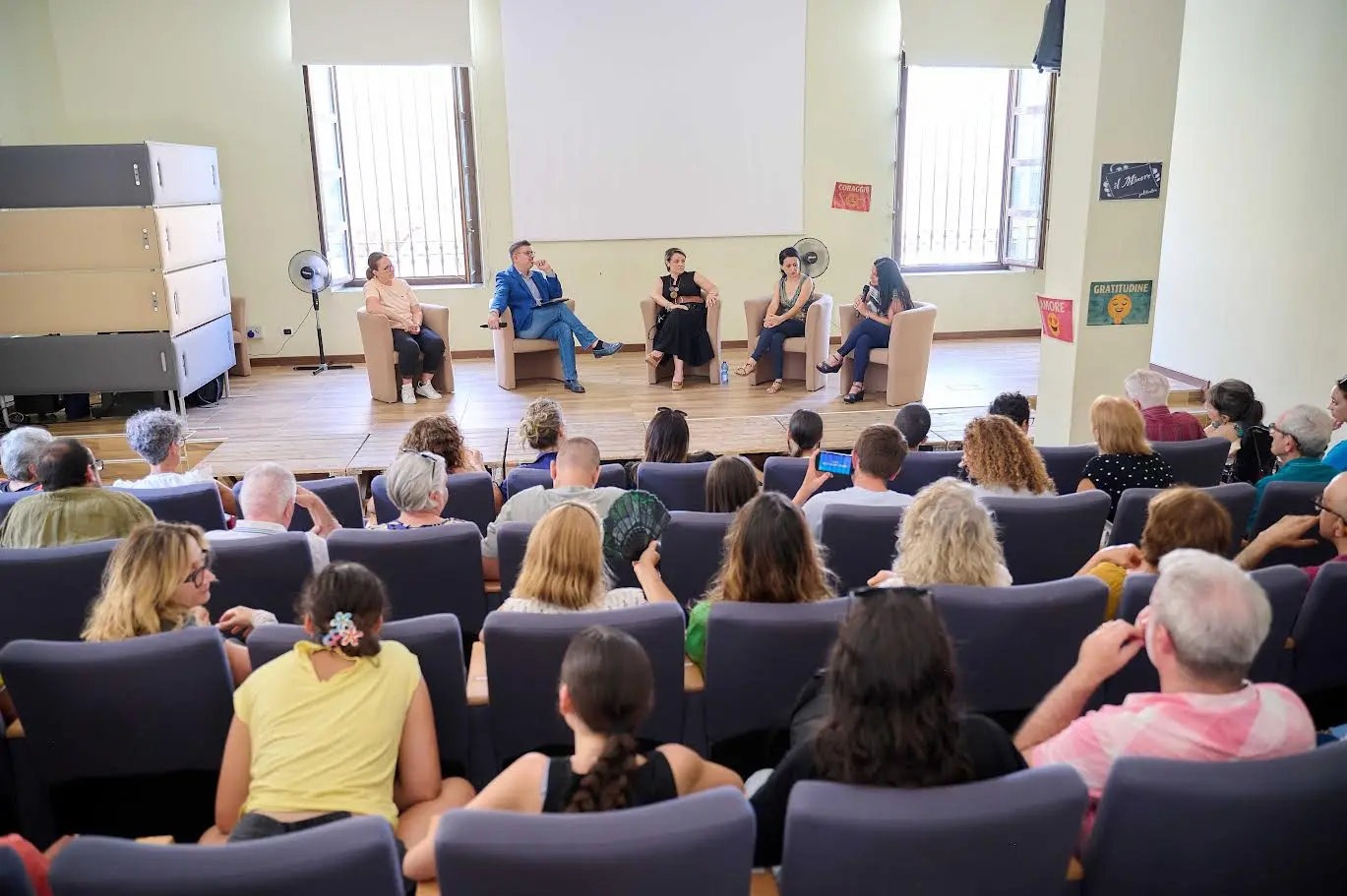 Il sipario che si apre sulla vita: ecco il teatro che restituisce voce, fiducia e umanità
