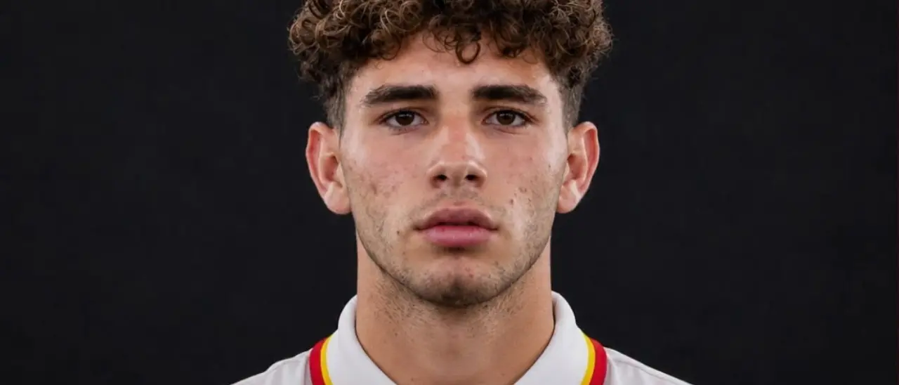 Calciomercato Catanzaro, ufficiale Simone Pafundi: il trequartista arriva con una formula di prestito con diritto di riscatto\n