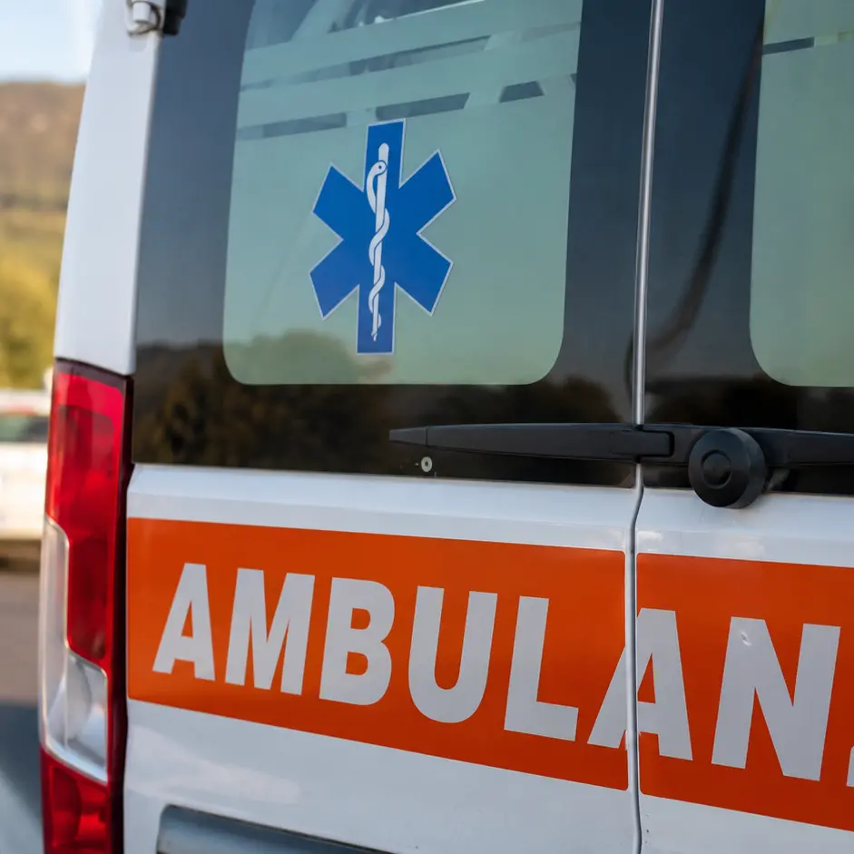 Quei cinquanta minuti che condannano la Calabria: il dramma di Andrea simbolo della sanità che tradisce i cittadini\n