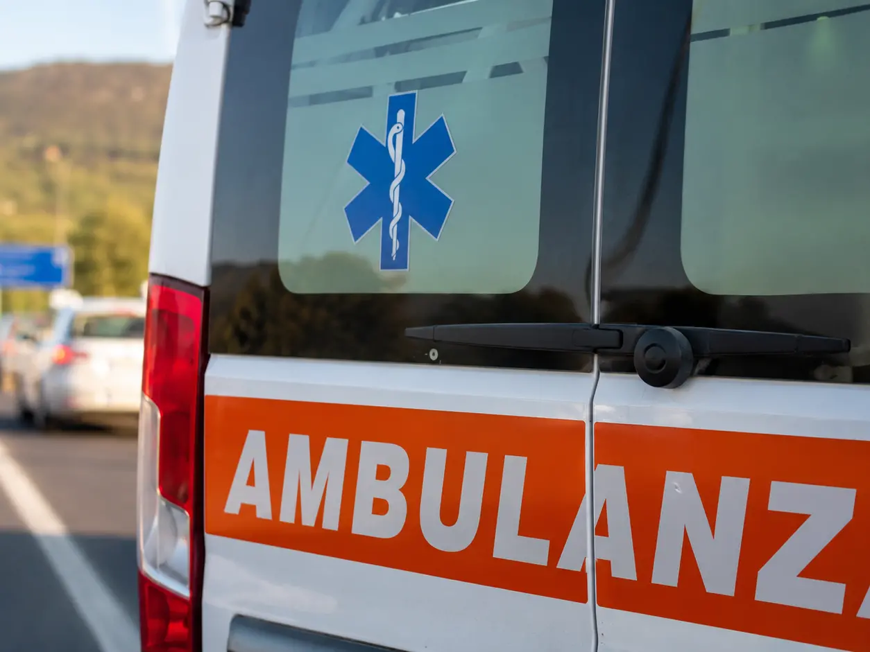 Quei cinquanta minuti che condannano la Calabria: il dramma di Andrea simbolo della sanità che tradisce i cittadini