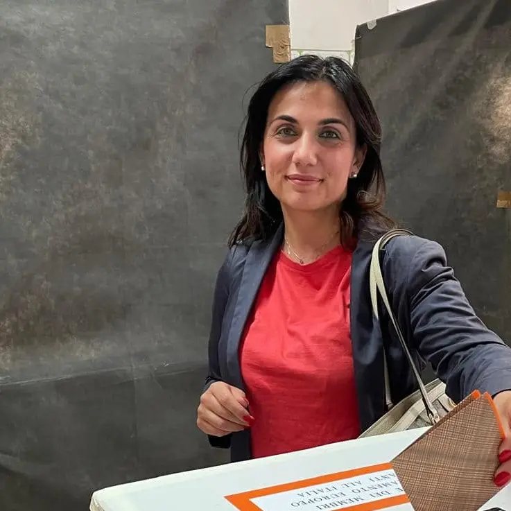 Lions Club Vibo Valentia al fianco di Laura Pugliese: «Legalità e impegno civile non possono essere intimiditi»\n
