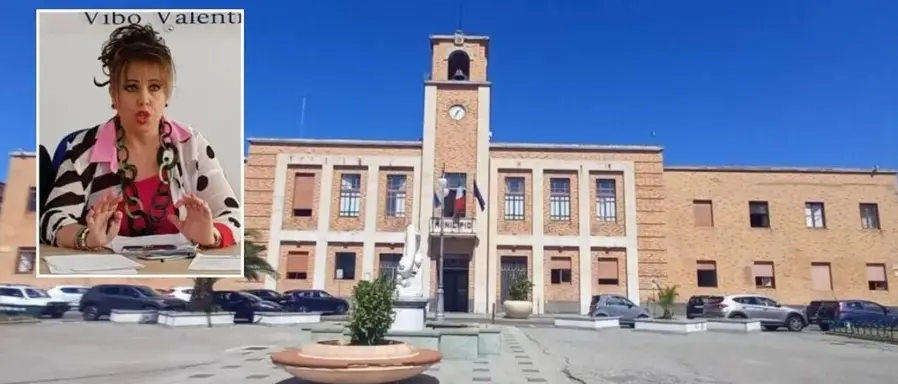 Vibo, Petracca lascia il Pd e passa al Gruppo Misto: «Mi hanno espulsa perché ho chiesto trasparenza»\n