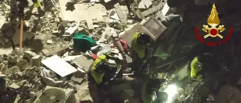Edificio crollato\u00A0a Messina, recuperato il corpo di una donna: è la seconda vittima\n