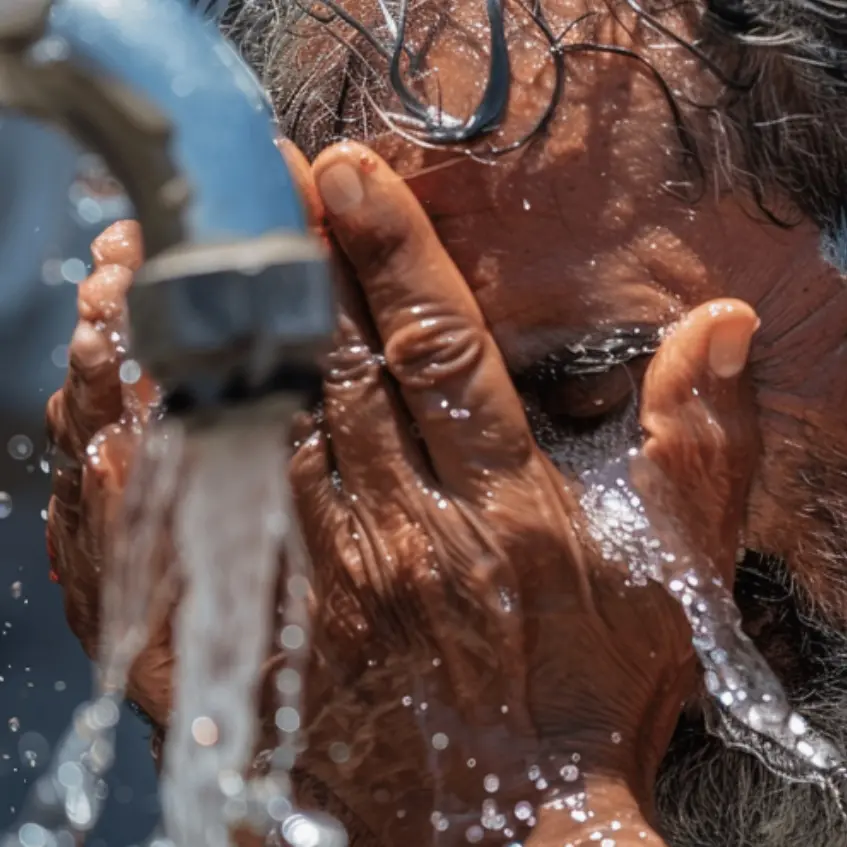 Caldo senza tregua in Calabria: weekend tra afa, picchi di 40 gradi e possibili piogge sulle Serre\n