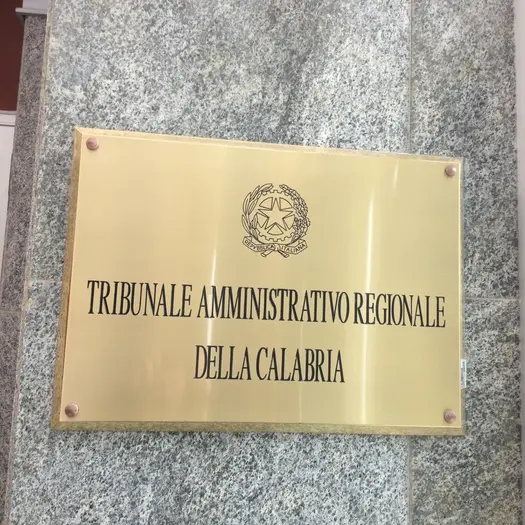 Farmacie a Lamezia, il Comune: «Sospensione del Tar senza critica al provvedimento della Giunta»\n