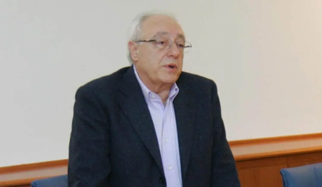 Addio a Ennio Simeone, maestro di giornalismo per dieci anni alla guida de “Il Quotidiano della Calabria”\n