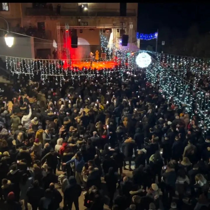 Caloveto, arrivano le isole pedonali serali per l'“Estate Calovetese 2026”: stop alle auto in centro dal 3 al 24 agosto\n