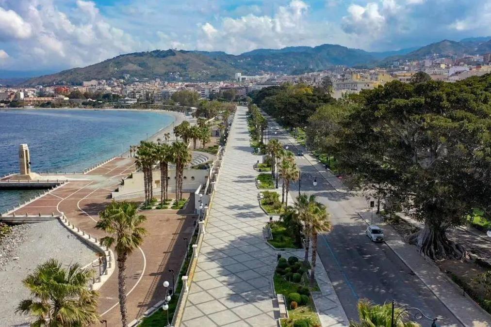 Reggio Calabria ospita Vinitaly and the City, evento che unisce vino, cultura e paesaggi unici in un contesto storico e paesaggistico, immagine di approfondimento