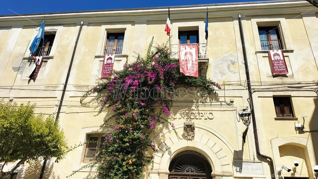 Tropea, l'opposizione attacca sulla rottamazione-quinquies: «Esclusi 1,7 milioni di crediti, voltate le spalle ai cittadini»\n