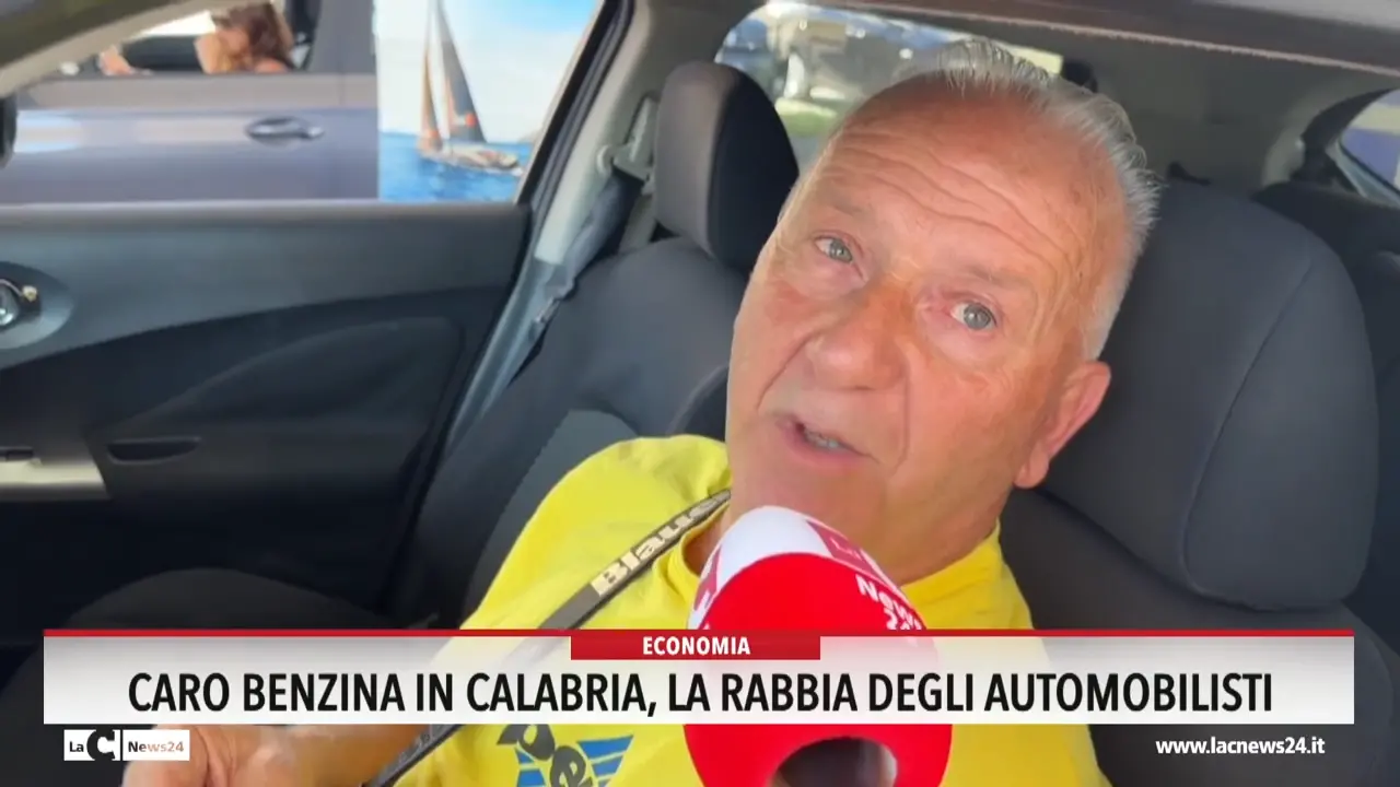Caro benzina in Calabria, la rabbia degli automobilisti