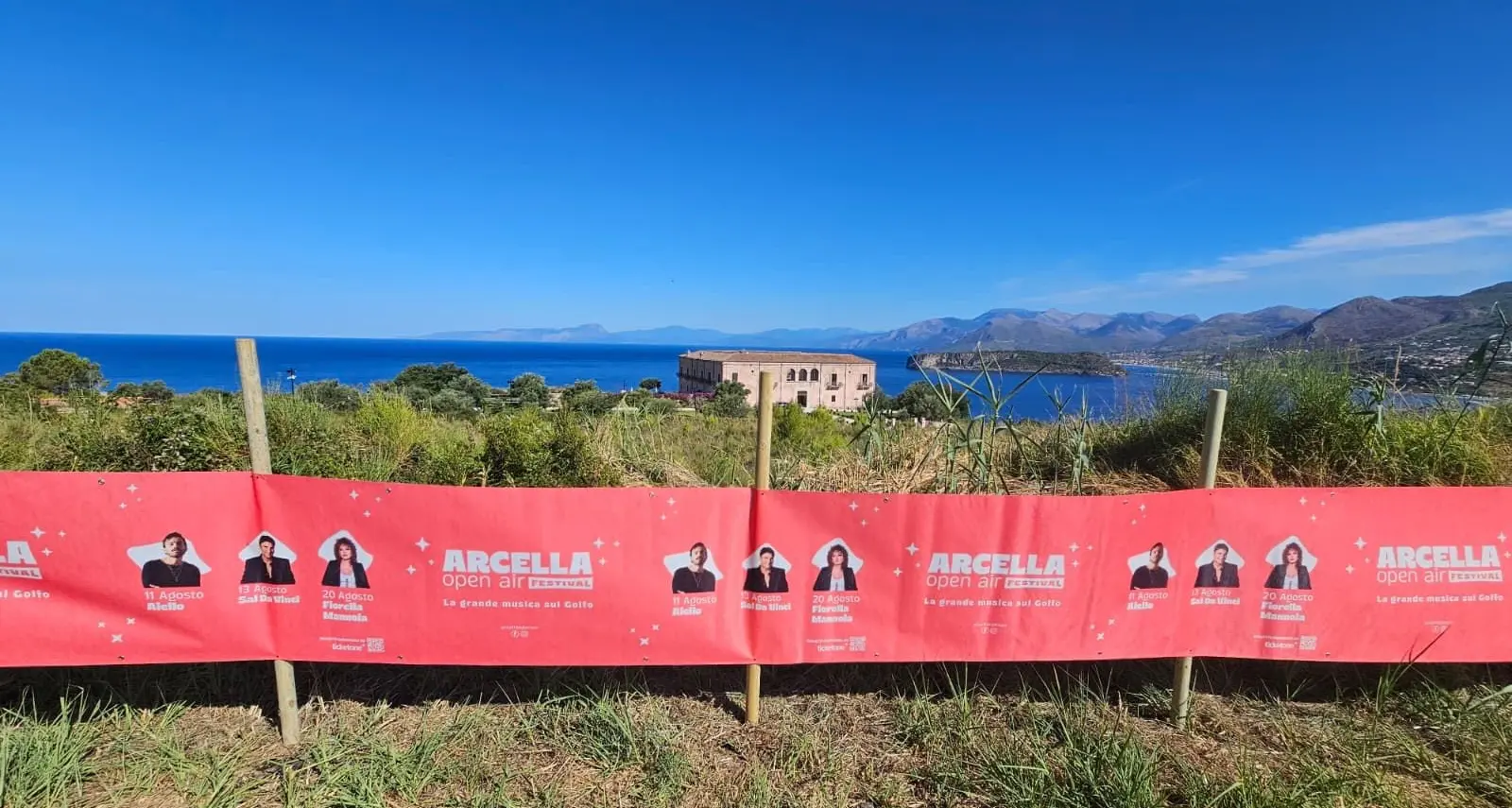 Arcella Open Air, iniziati i lavori di allestimento: la grande musica incontra uno dei panorami più suggestivi del Sud Italia\n