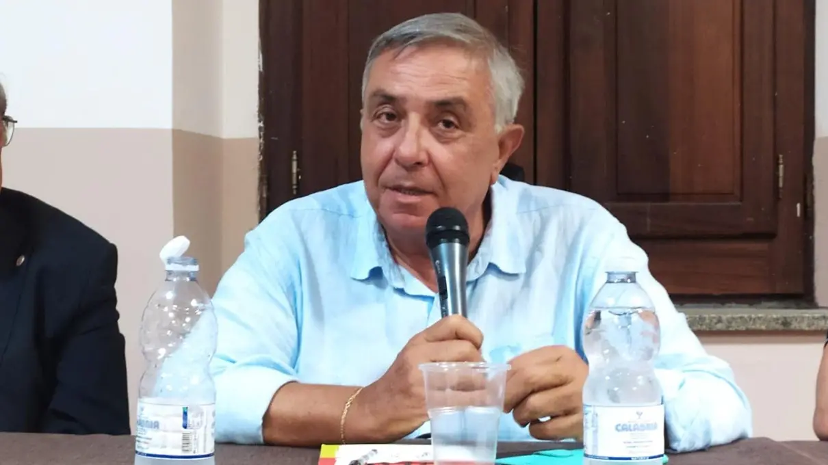 <p>Santo Gioffr&egrave;</p>\\n