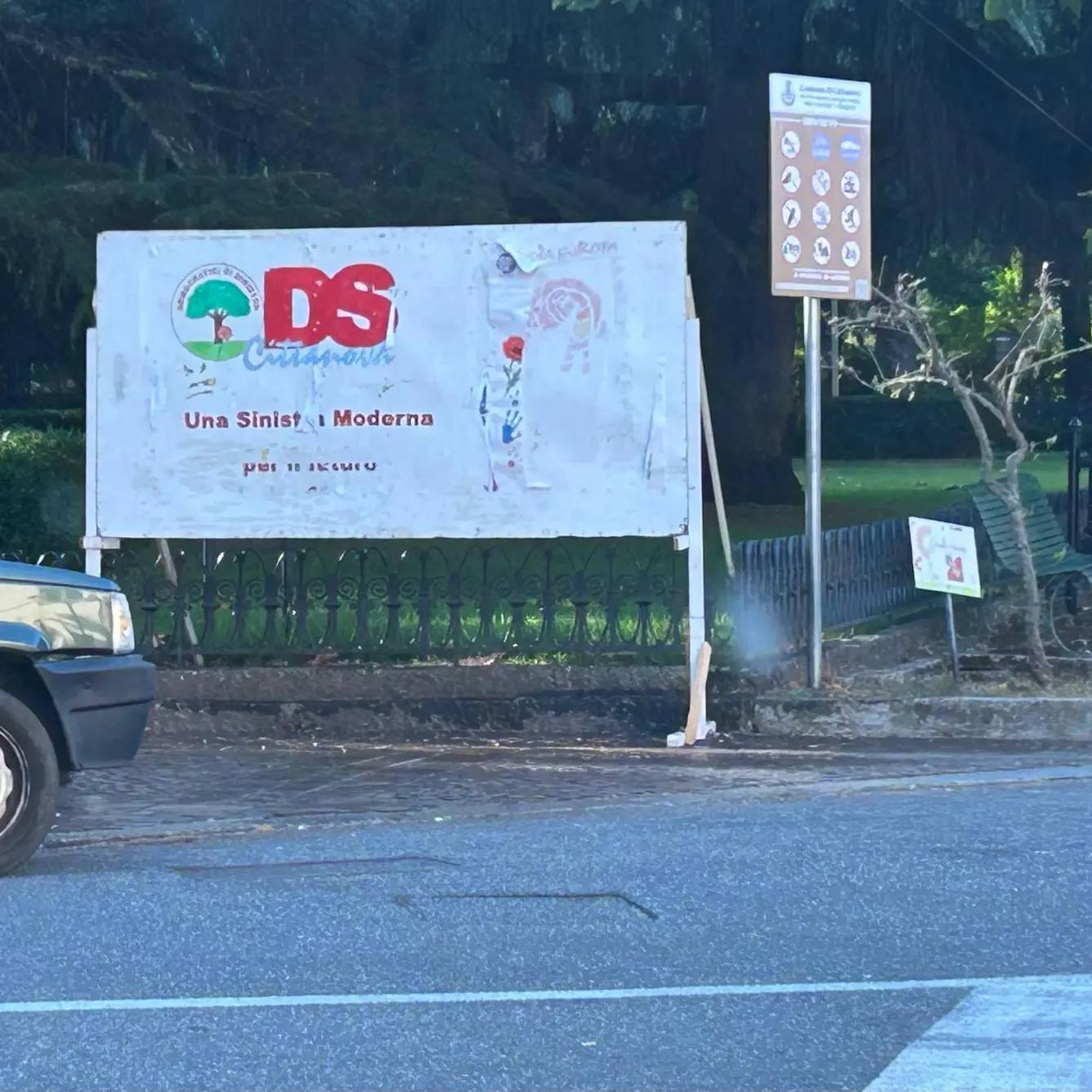Cittanova, vandalizzati i manifesti della Festa de l’Unità: la denuncia del Pd\n