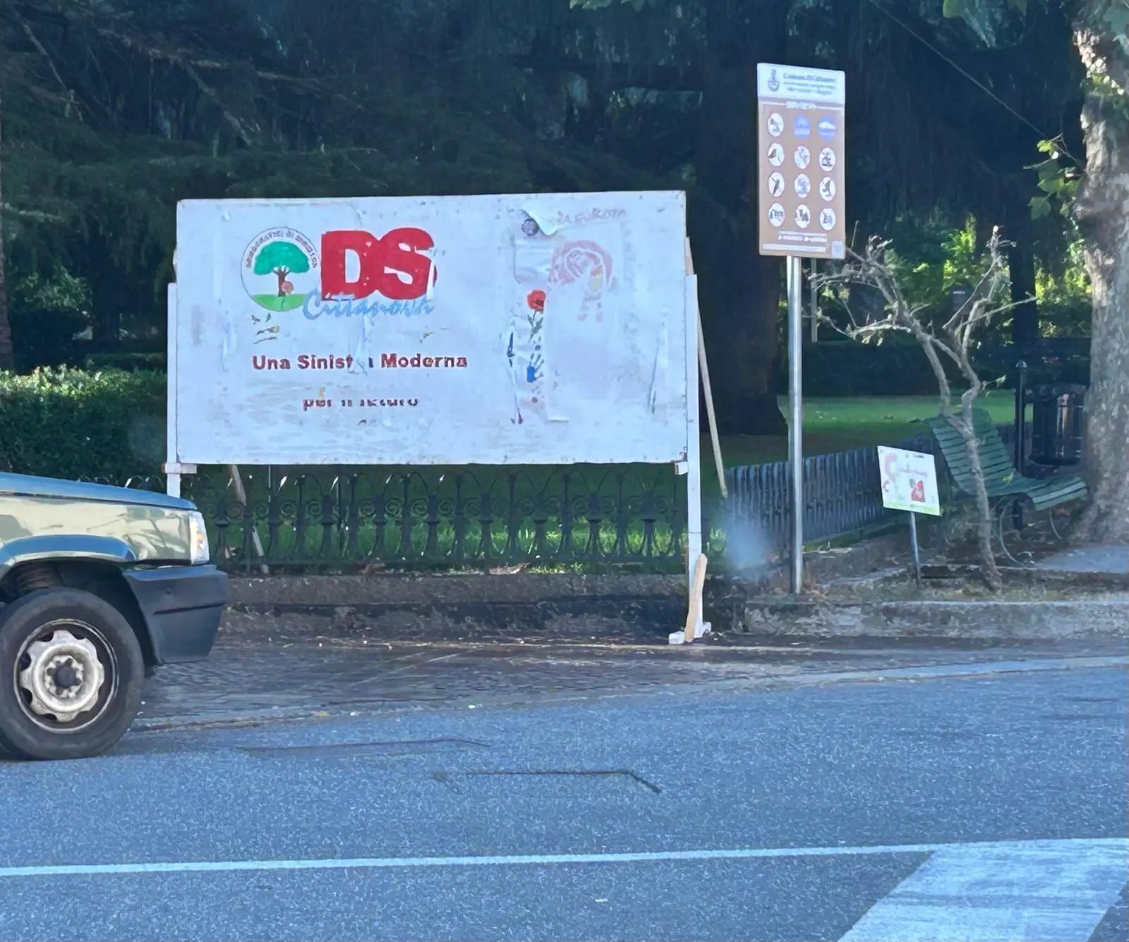 Cittanova, vandalizzati i manifesti della Festa de l’Unità: la denuncia del Pd\n