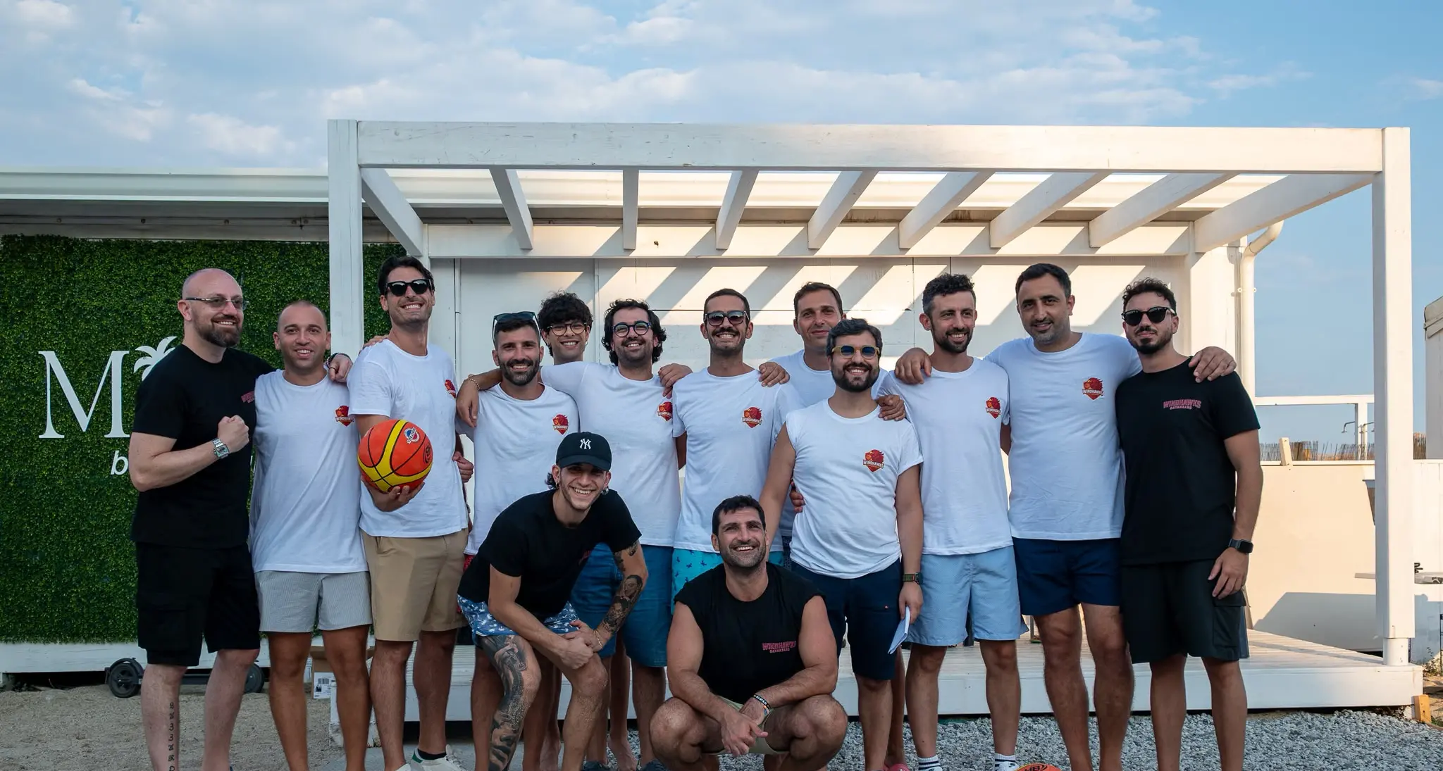 Basket Fest, la palla a spicchi diventa festa grazie ai Windhawks Catanzaro: tiri, giochi da tavolo e arte dal vivo