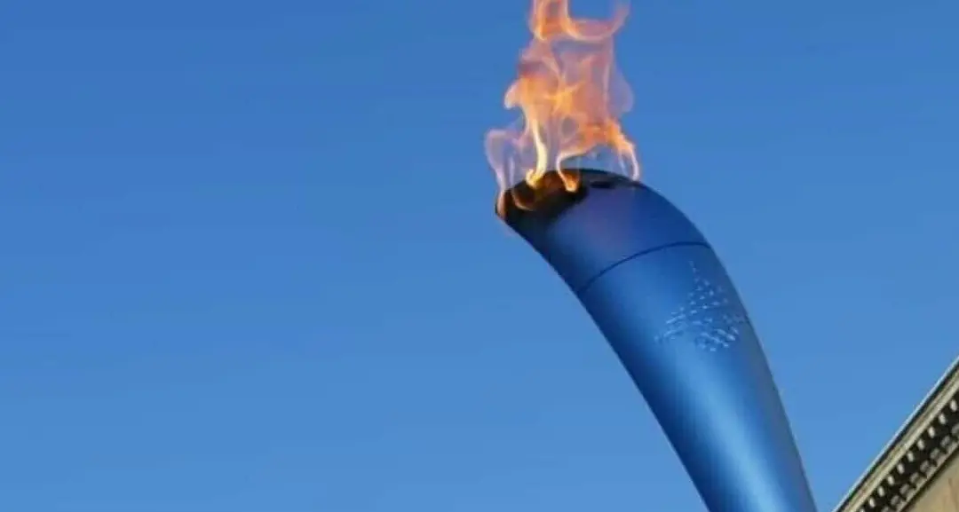 La torcia Olimpica torna a Catanzaro, e per sempre. L’omaggio della Fondazione Milano Cortina 2026 alla città per il contributo dato al viaggio della Fiamma