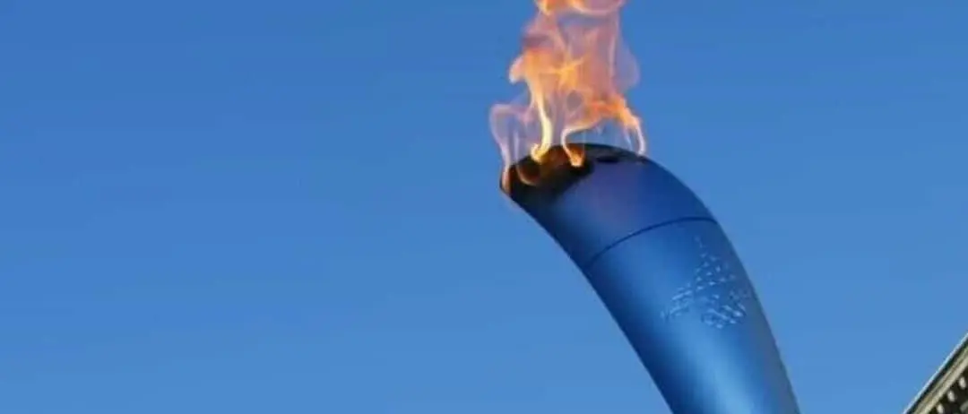 La torcia Olimpica torna a Catanzaro, e per sempre. L’omaggio della Fondazione Milano Cortina 2026 alla città per il contributo dato al viaggio della Fiamma