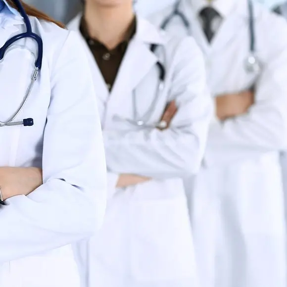 <p>La Calabria alla ricerca di medici, Azienda Zero a caccia di <span style=\"color:hsl(0, 75%, 60%);\">98 profili</span>: al via i concorsi per il reclutamento</p>