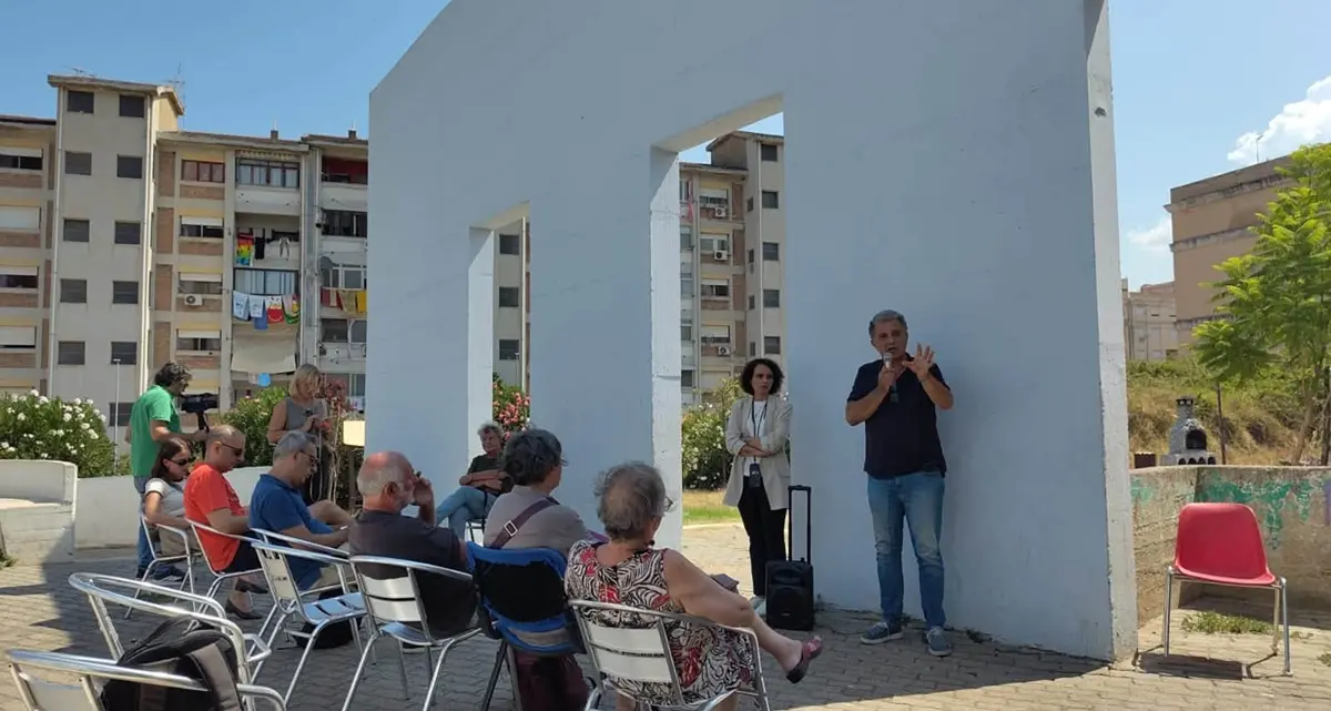 Furto ai danni del progetto Fata ad Arghillà: «La nostra rigenerazione non si arresta ma le Istituzioni devono dare risposte adeguate ai problemi complessi del quartiere»\n\n\n