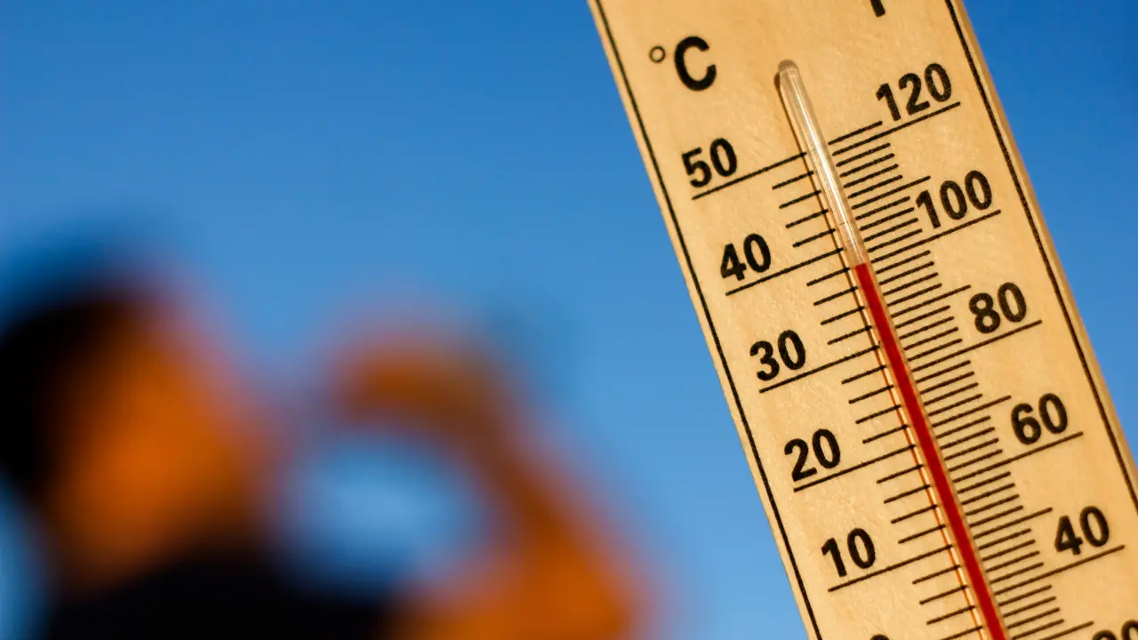 Caldo africano, l’estate non molla: nuova fiammata fino a Ferragosto, ma arriva una breve tregua. Ecco quando\n