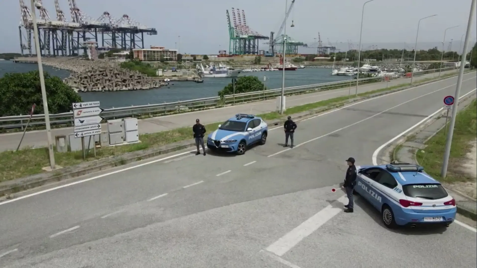 Porto di Gioia Tauro, il SAP rilancia l'allarme: «Servono più uomini e autonomia per la Polizia di Frontiera»\n
