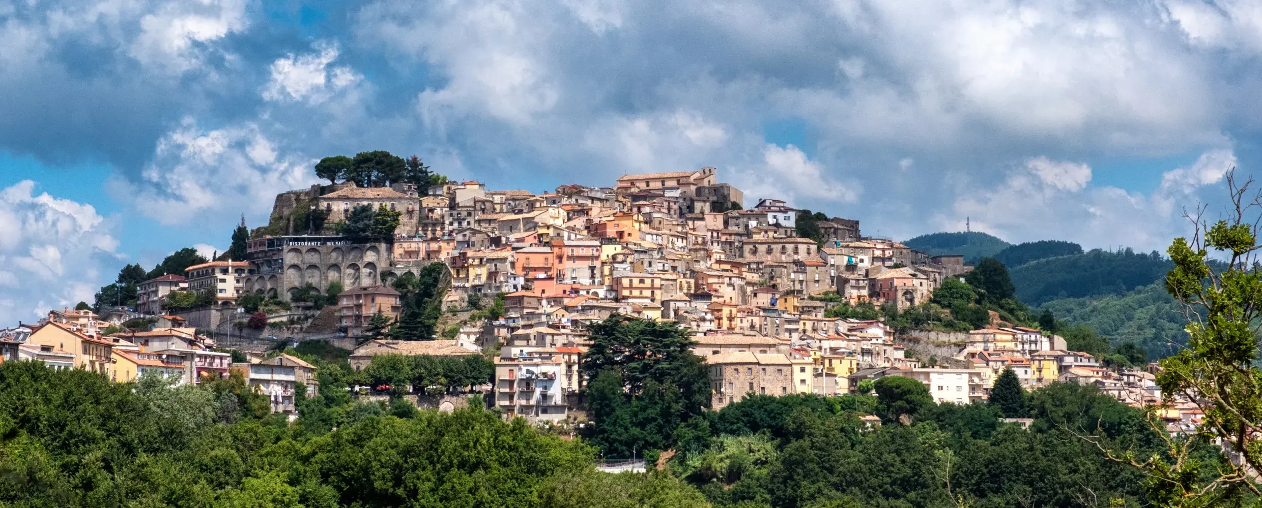 Bacchanalia torna a Tiriolo: la XII edizione sceglie la Restanza come filo conduttore di un festival che guarda al futuro\n
