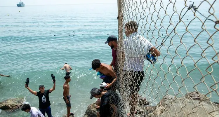 Strage in mare nel giorno della riunione dei ministri Ue su Ceuta: 17 migranti morti nella traversata verso le Baleari\n