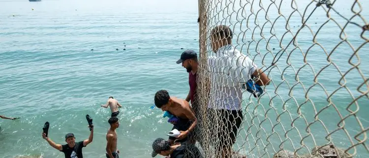 Strage in mare nel giorno della riunione dei ministri Ue su Ceuta: 17 migranti morti nella traversata verso le Baleari\n