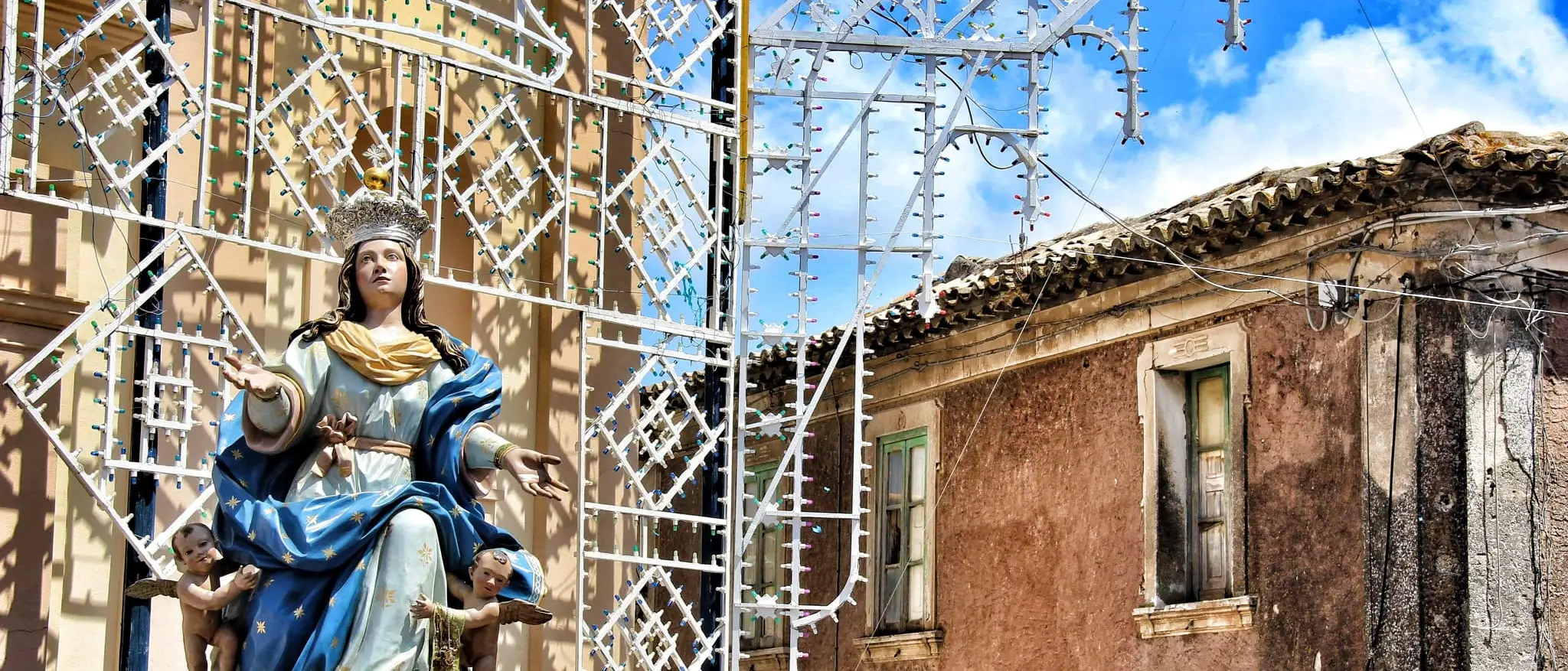 Potenzoni si prepara alla festa della Madonna Assunta: fede, tradizione e spettacoli per il Ferragosto del paese dell'Infiorata