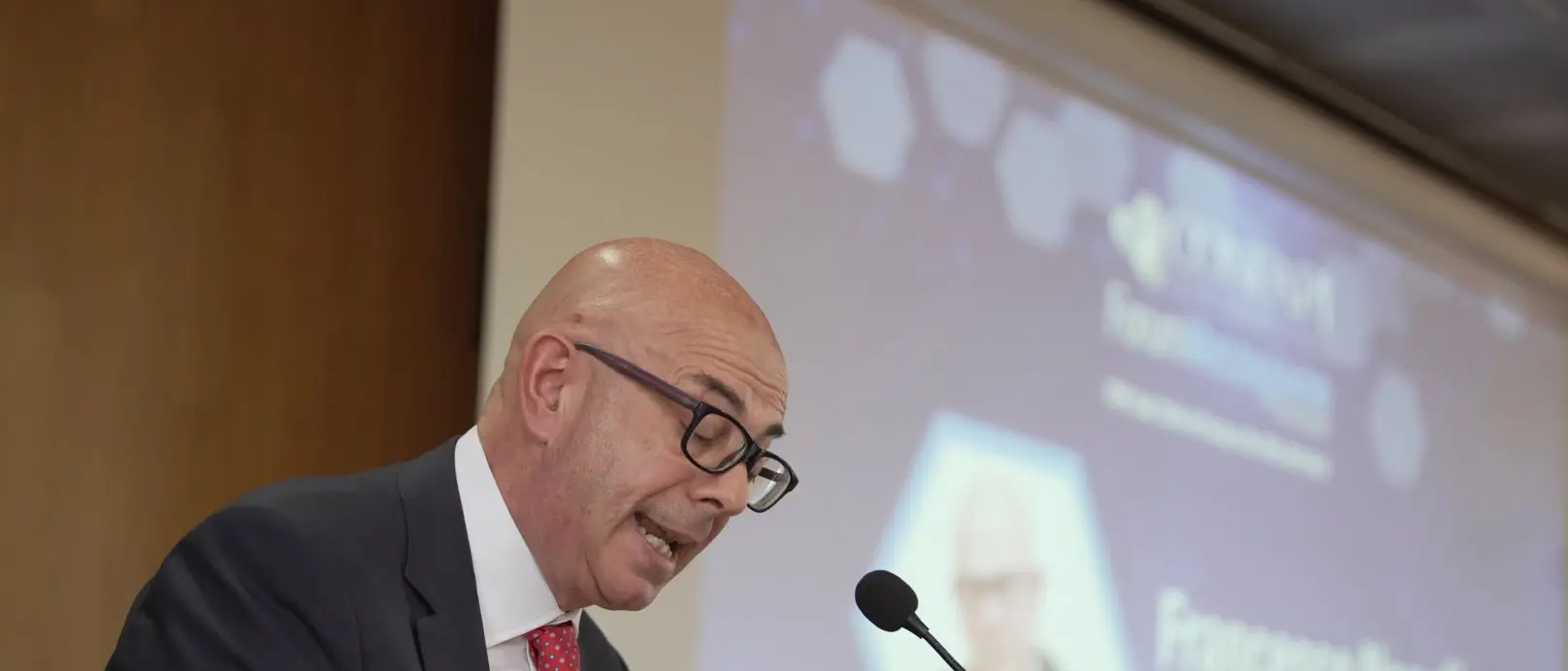 Commercio, Napoli (Cnel): «I dati confermano la resilienza delle imprese. Ora servono competitività e sostegno ai consumi»\n