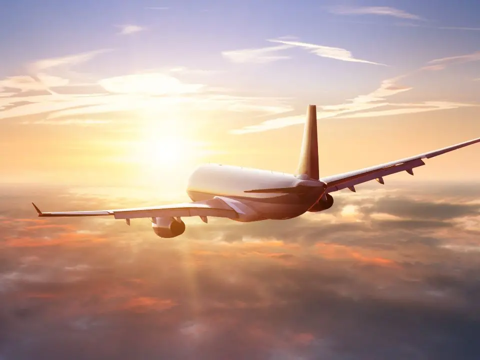 La Calabria vola sempre più lontano: a luglio boom di passeggeri internazionali, +33,8% negli aeroporti