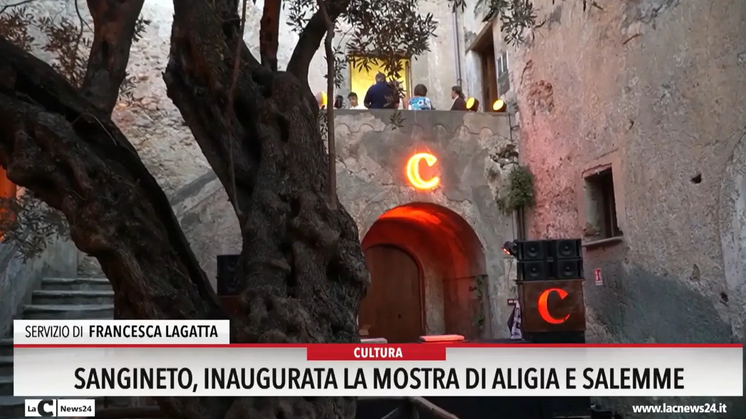 Sangineto, inaugurata la mostra di Aligia e Salemme