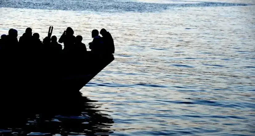 Malick, 16 anni e una piroga verso l’Europa: il viaggio disperato di un ragazzo rimasto solo col mare\n