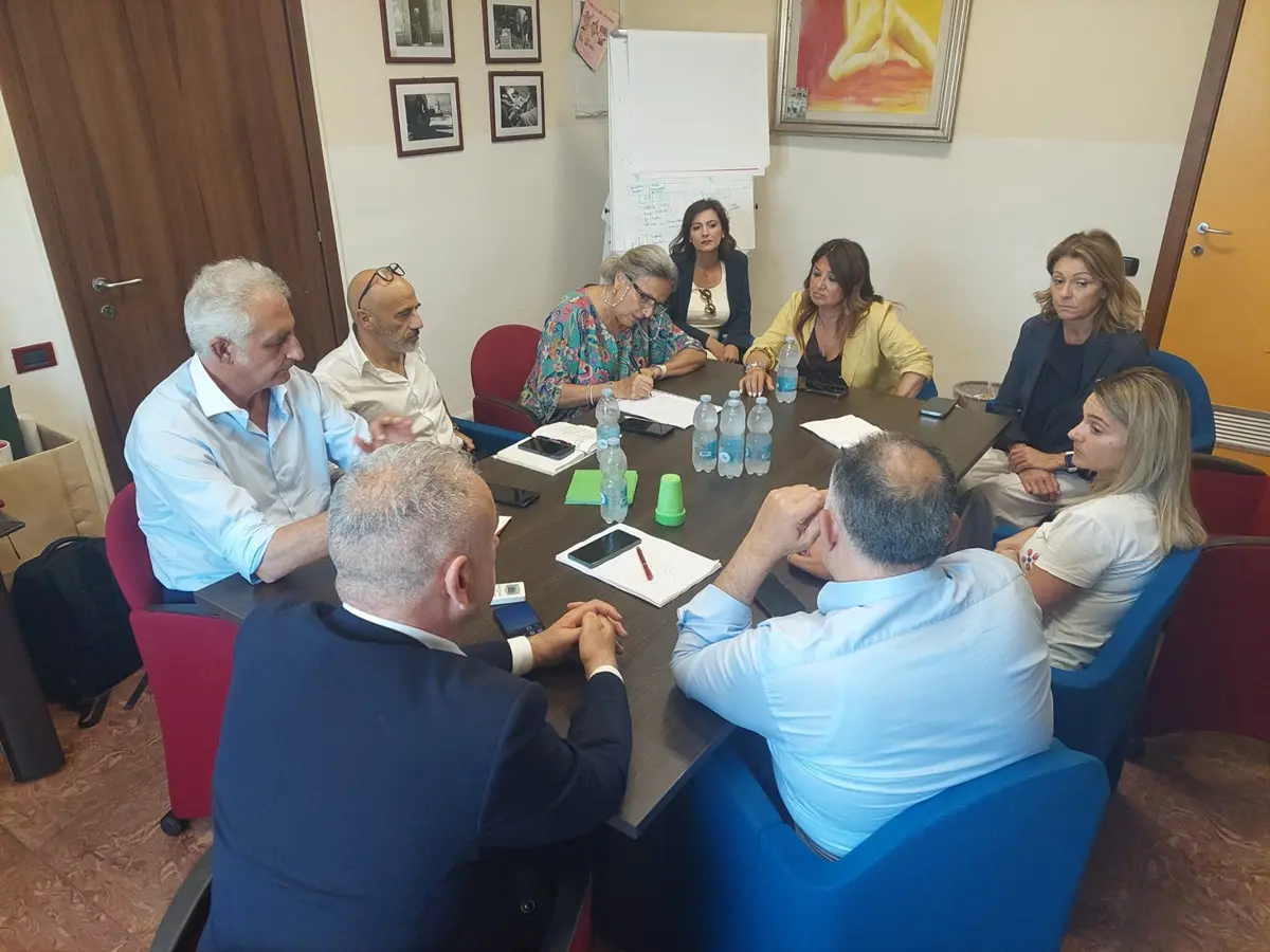 Ex tendopoli San Ferdinando, il sindaco Gaetano scrive agli operatori del Polo Sociale\n\n\n