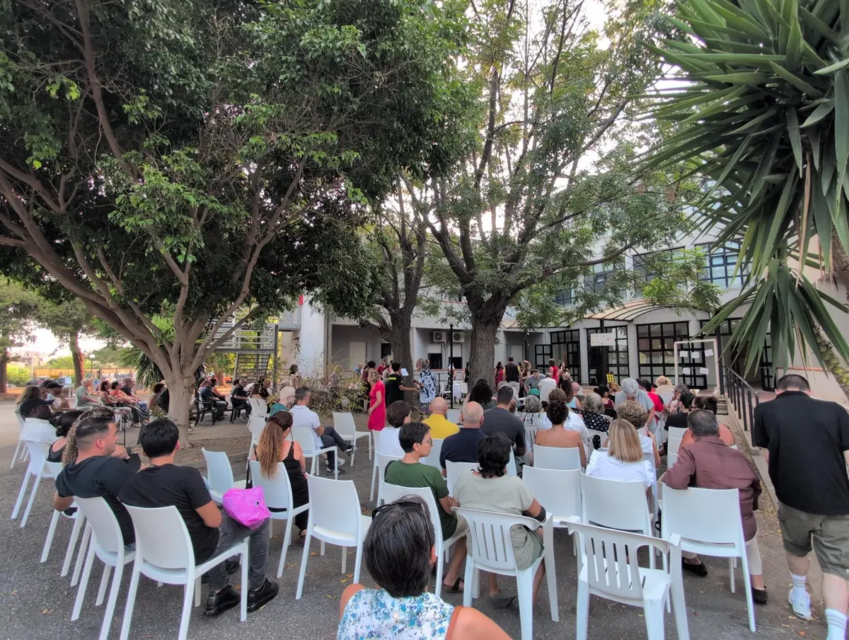 Teatro, arte e fotografia per costruire inclusione: a\u00A0Siderno l'evento “Il telecomando magico” \n