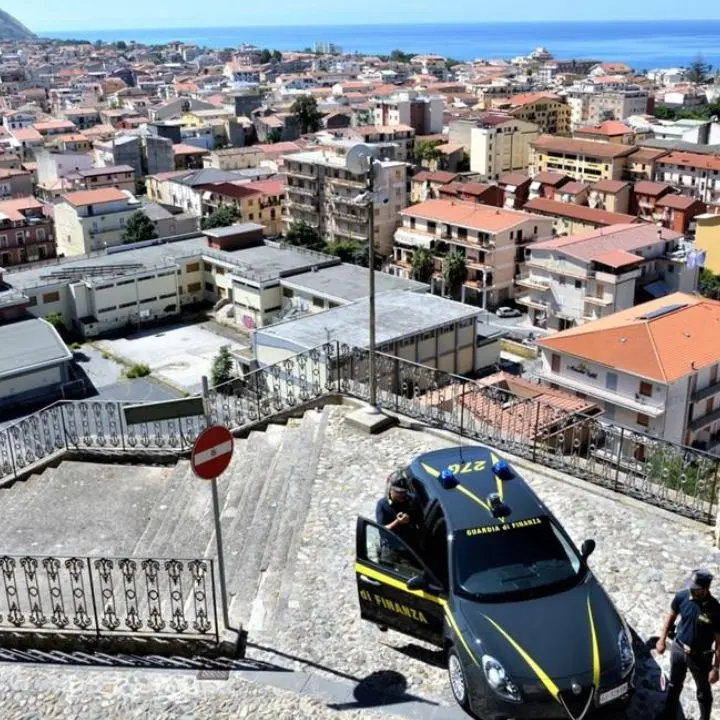 Controlli estivi sul Tirreno cosentino, scoperti 28 lavoratori in nero e 181 irregolarità fiscali\n