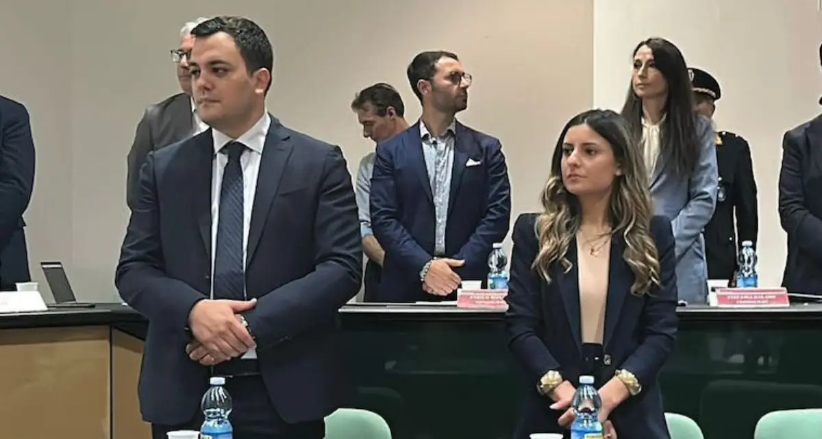 Rende, GenerAzione attacca la Giunta su fondi PNRR e rifiuti: «Servono atti, non avvertimenti»\n
