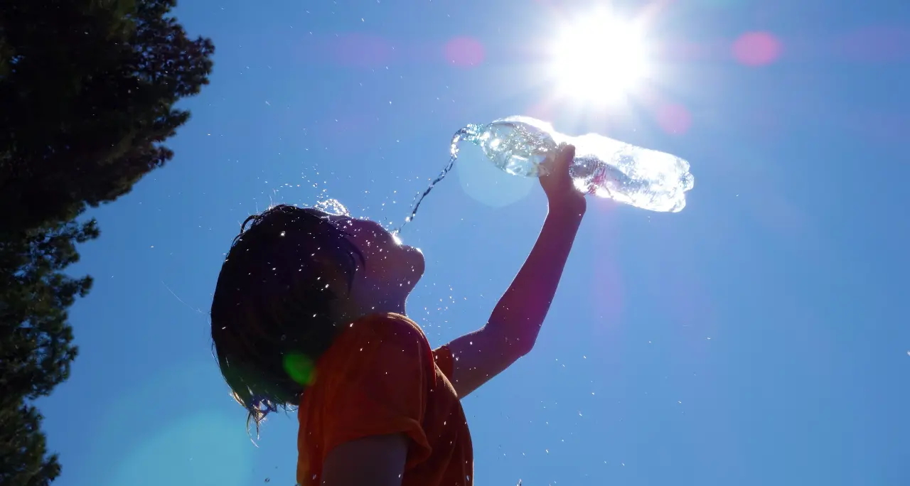 Caldo soffocante almeno fino a Ferragosto, ma per la Calabria la fine è ancora più lontana: ecco cosa ci aspetta\n