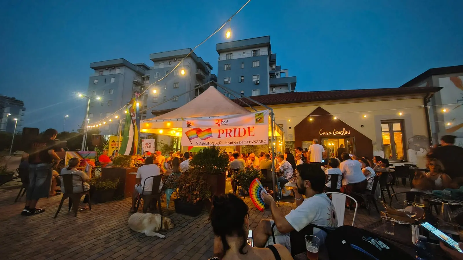 Verso il Catanzaro Pride, si chiude il Road to Pride: dal Parco Gaslini l'appello per una legge regionale contro le discriminazioni\n\n\n