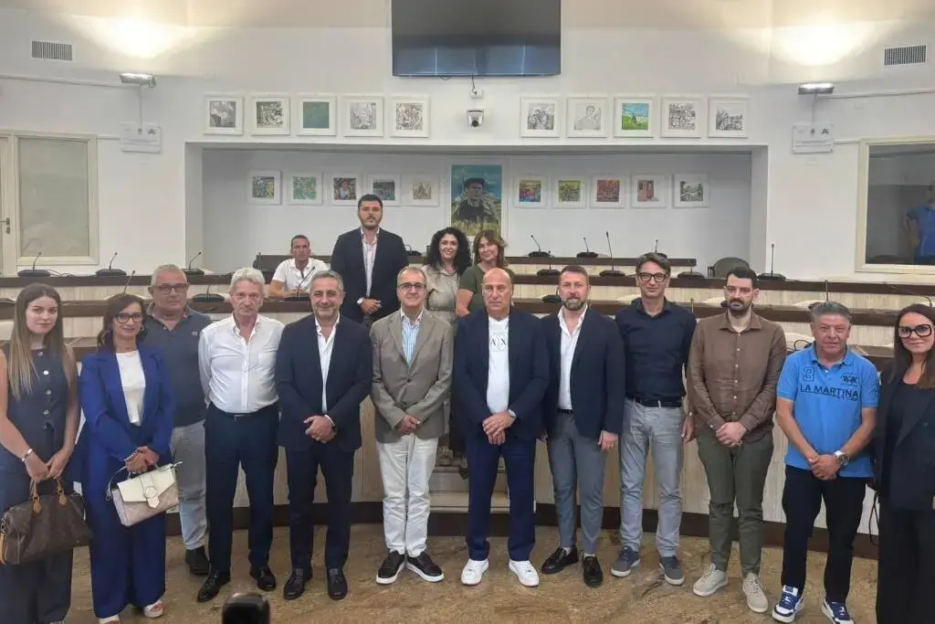Da Crotone a Sibari, i sindaci uniscono le voci per chiedere il rilancio della ferrovia jonica\n