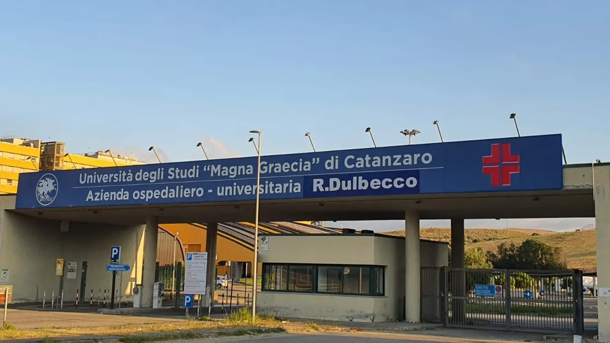 Sistema Scorcia alla Dulbecco, chiesto il processo per dieci: visite a pagamento, corsie preferenziali e liste d’attesa falsate – NOMI\n
