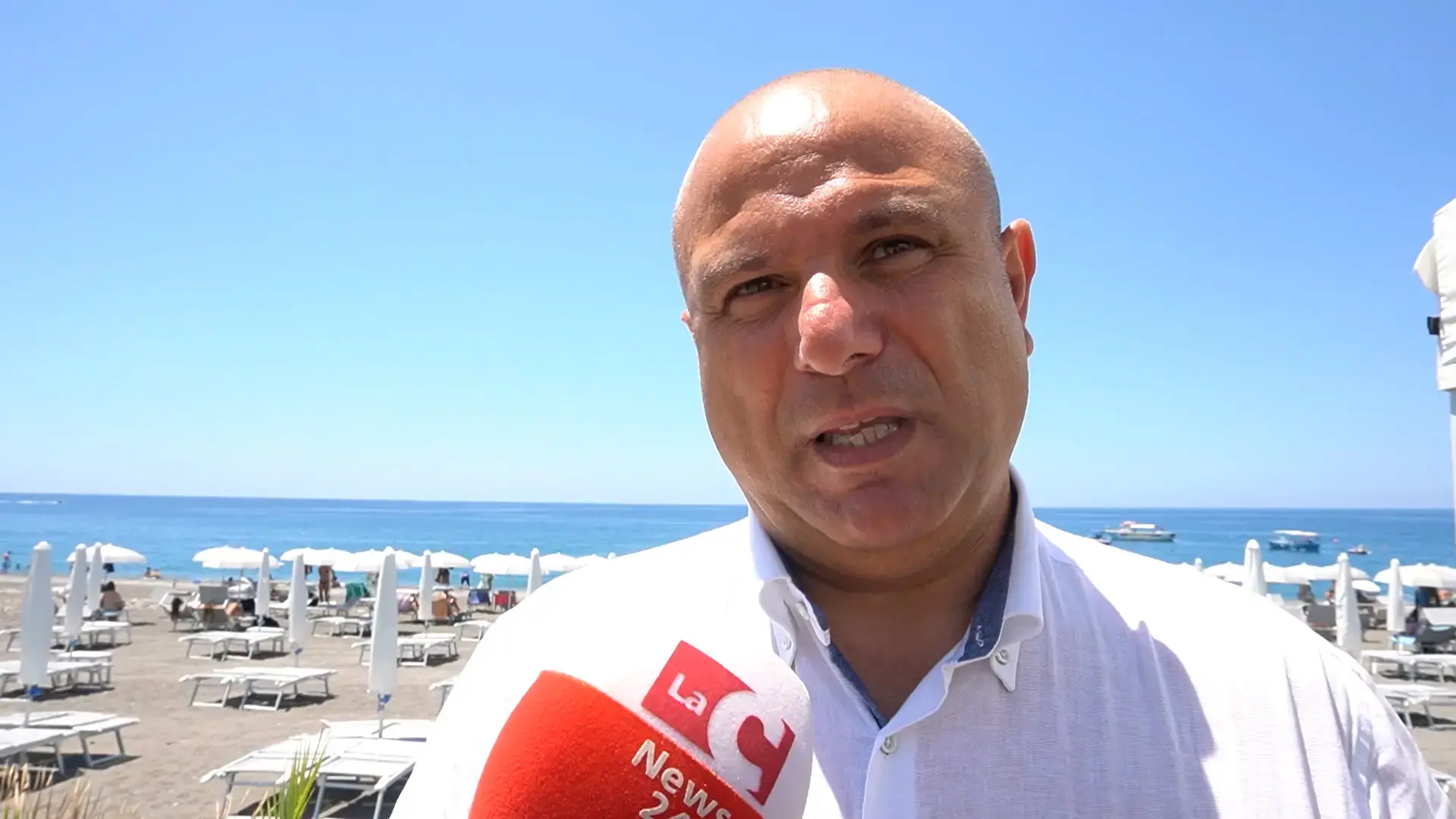 <p>Il sindaco di Praia a Mare Antonino De Lorenzo</p>\\n
